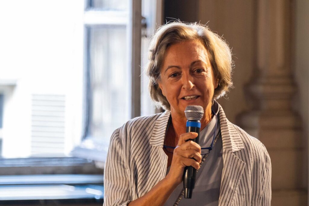 Elena Loewenthal