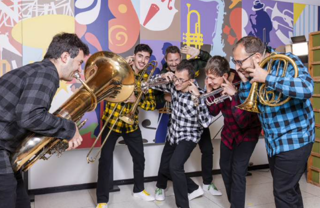 Crazy Brass