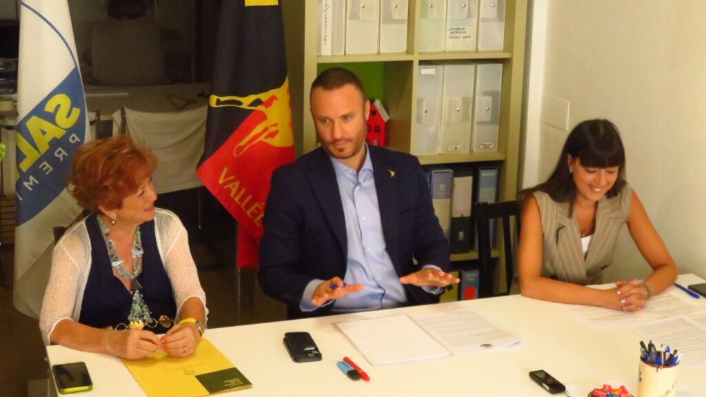 Marialice Boldi, Andrea Manfrin e Sylvie Spirli alla presentazione delle iniziative contro l'area commerciale al Quartiere Dora