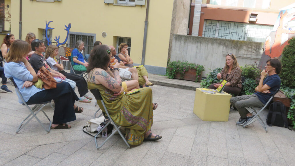 Il pubblico alla presentazione di 'Bribiss' ad Aosta