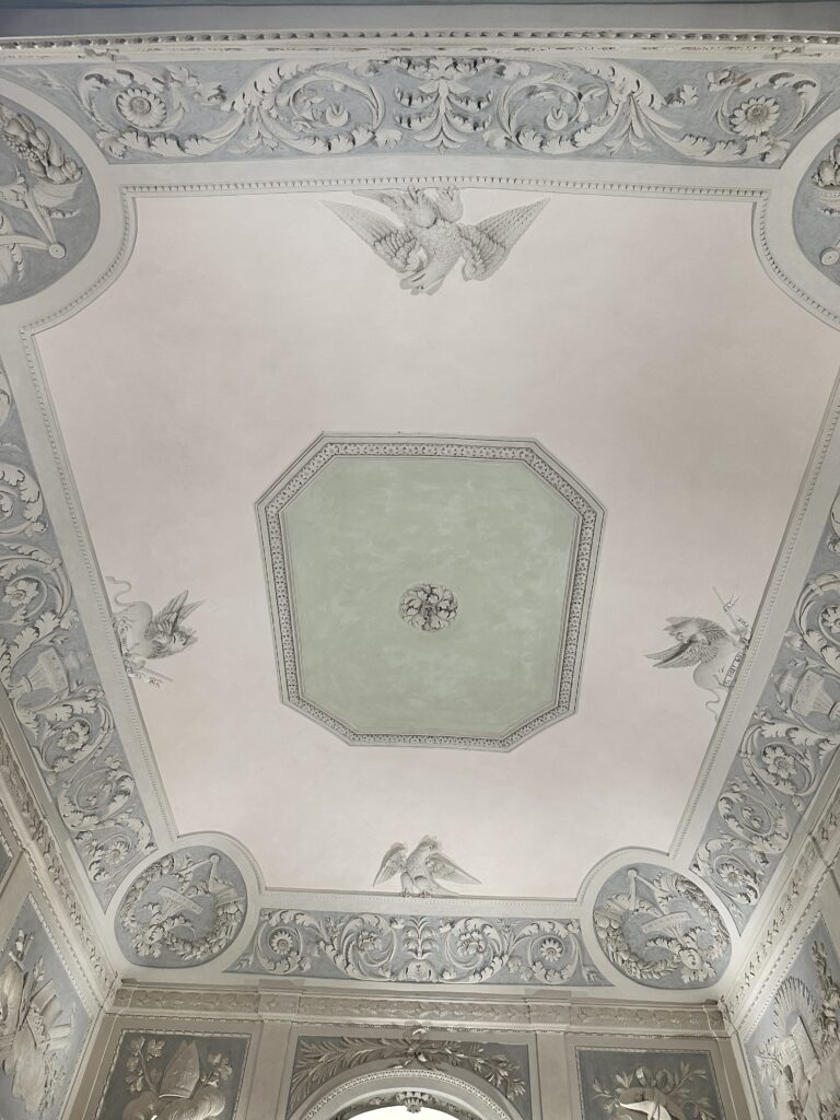 La volta dell'atrio del Palazzo vescovile di Aosta