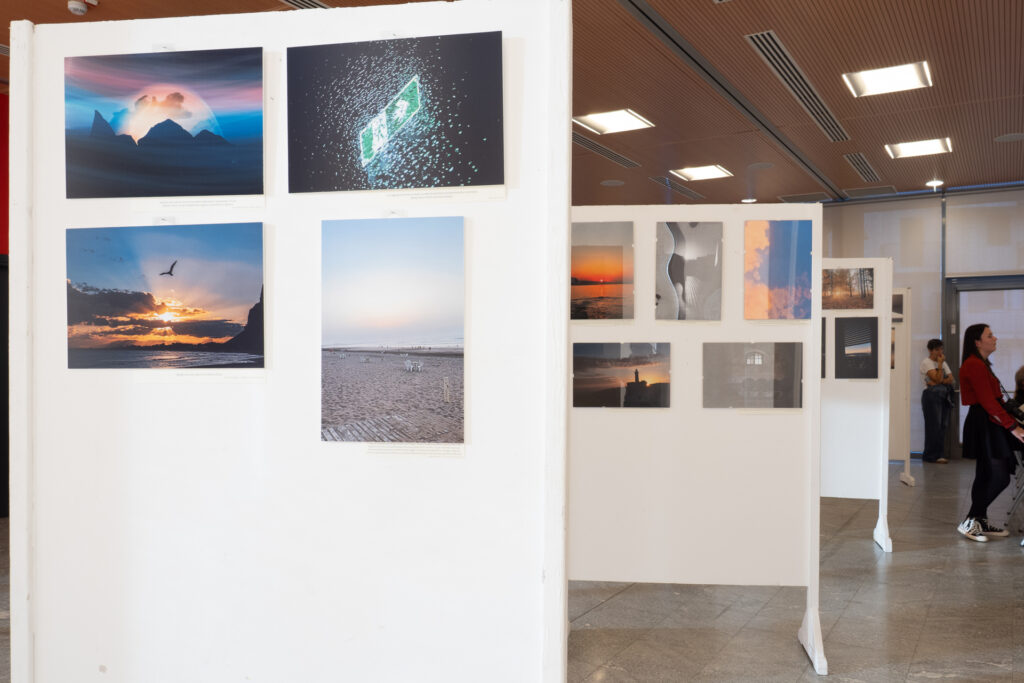 La mostra del concorso fotografico Dal buio alla luce